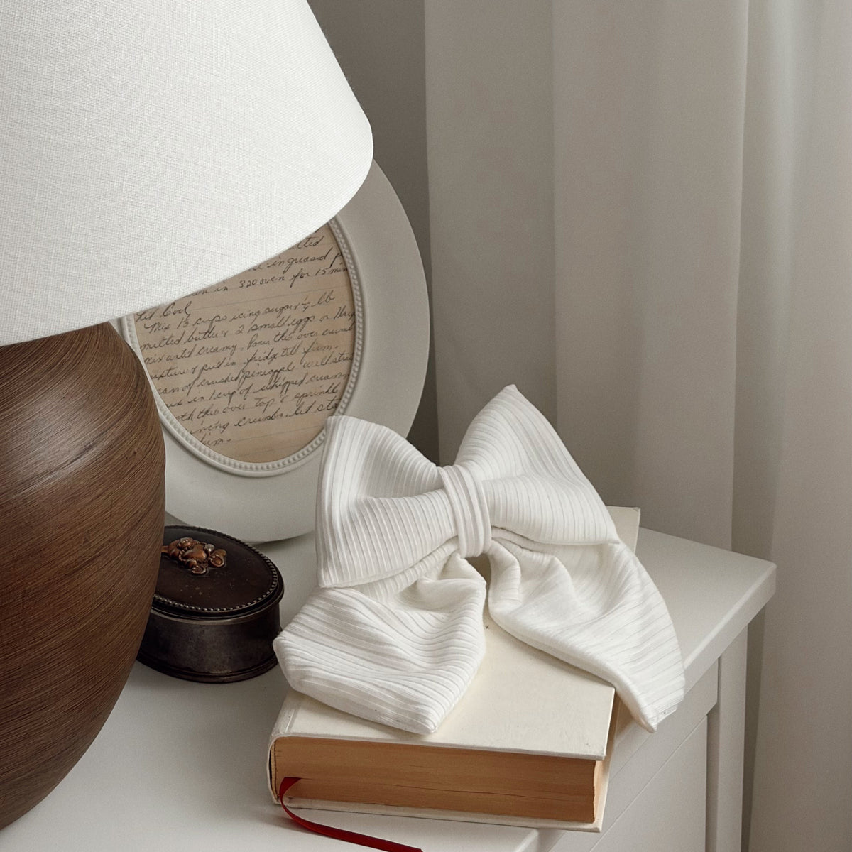 White Ribbed Sailor Bow