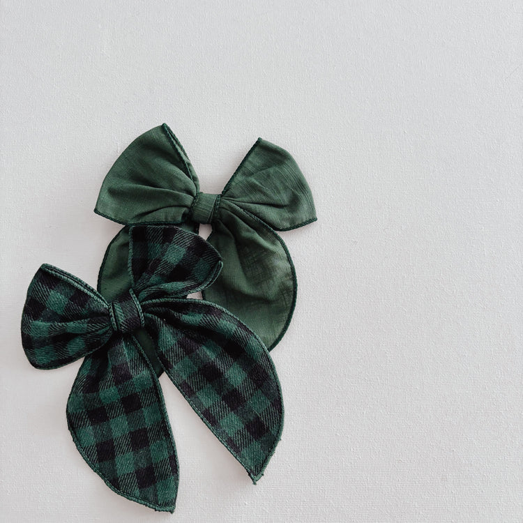 Pine Green Dog Bow