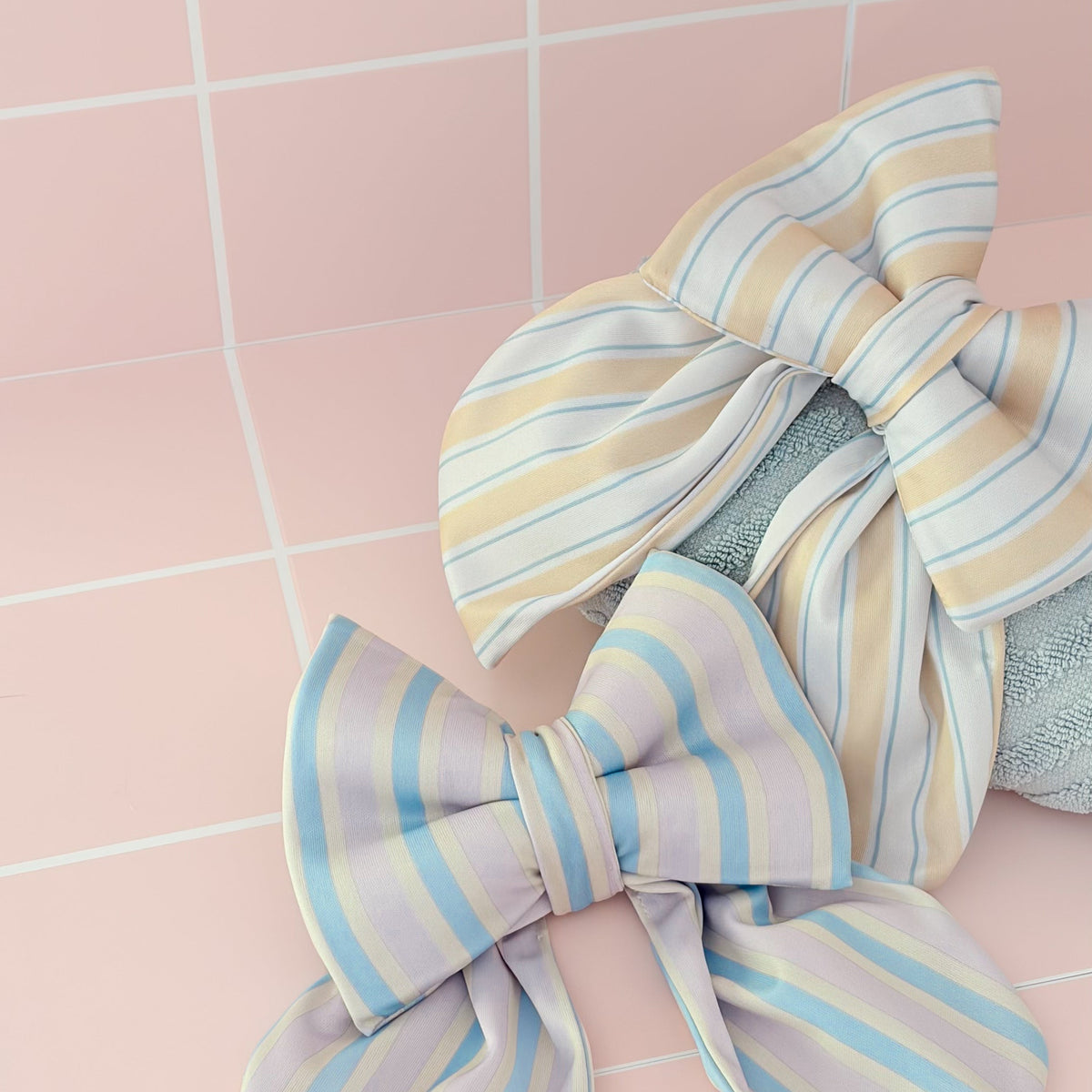 Capri Coast Sailor Dog Bow