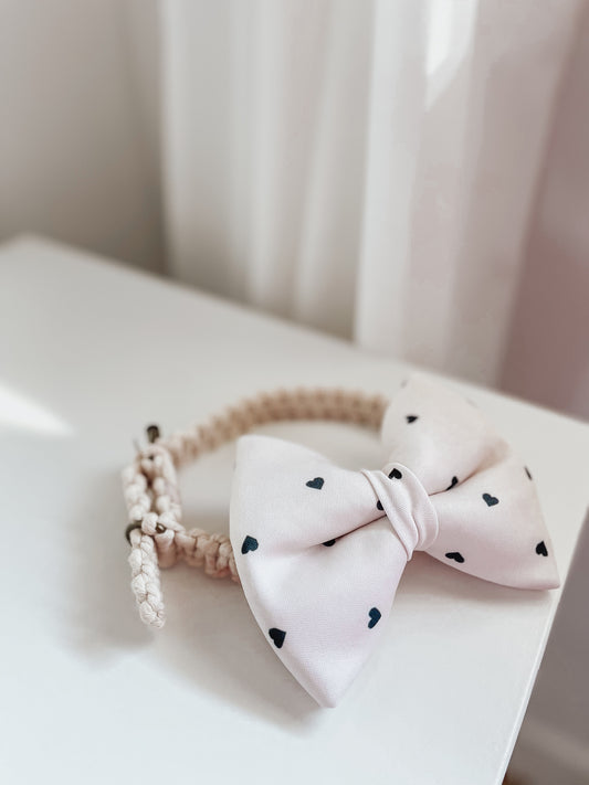 Black And White Hearts, Over The Collar Dog Bow