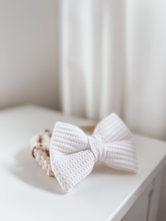 White Knit Over The Collar Dog Bows