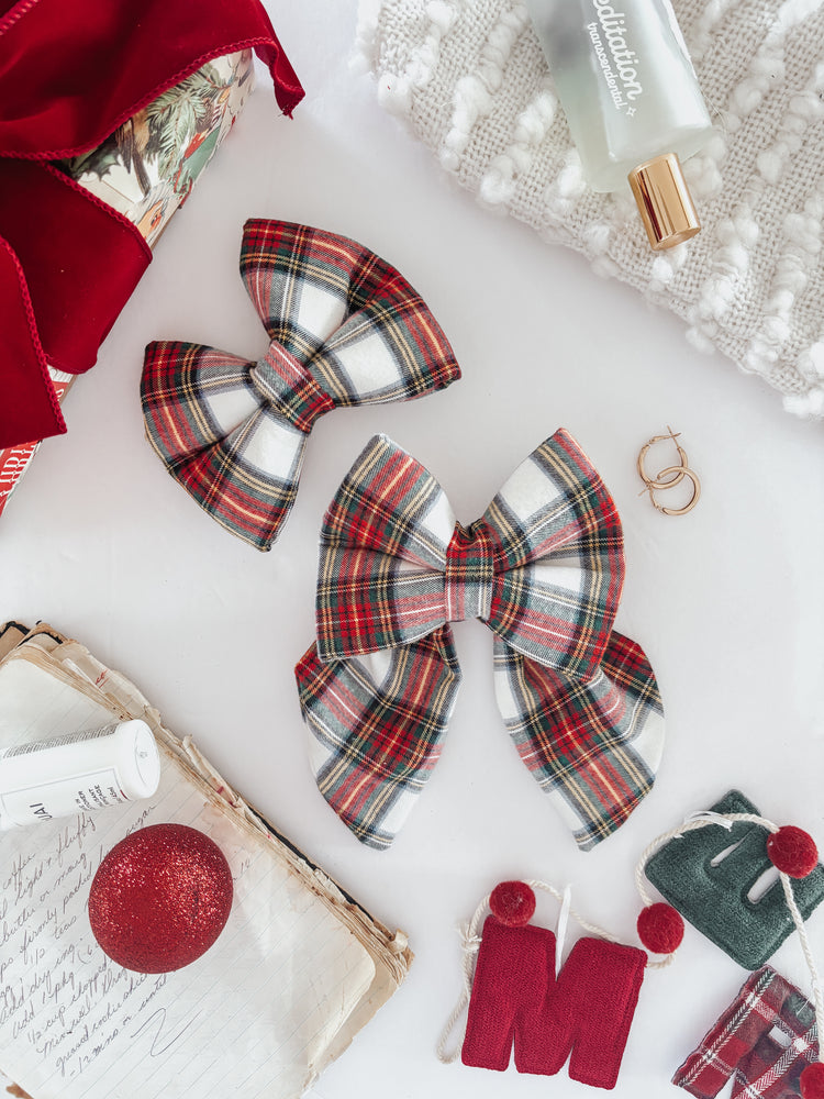 Light Christmas Plaid Over the collar dog bow