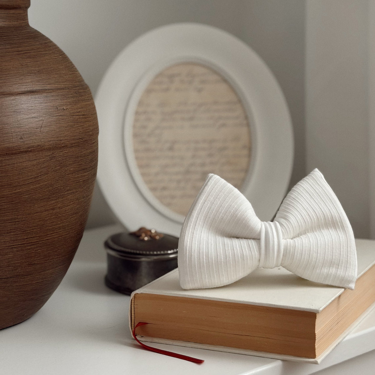 White Ribbed Classic Bow
